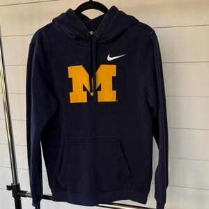 Nike Men's Dark Blue Hoodie with Yellow M Logo
